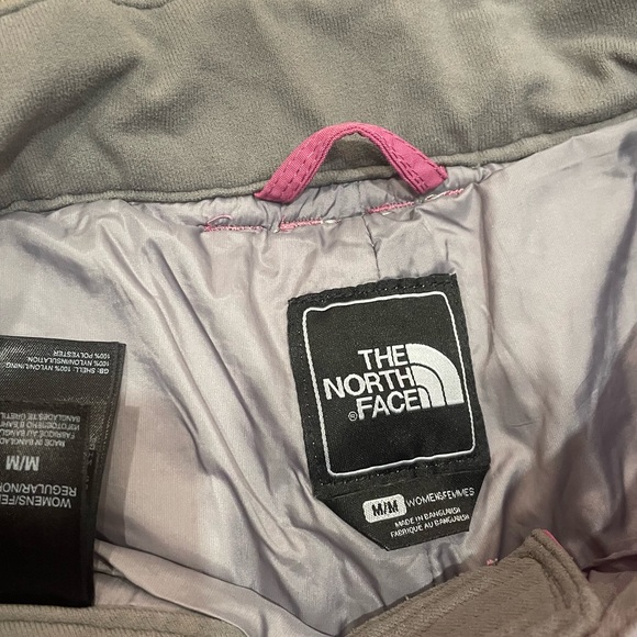 Northface Hyvent Multipocket Ski Pants - Pink (M) - Picture 5 of 10
